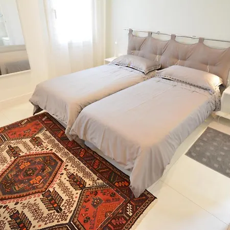 Emilia Bed & Breakfast Mira